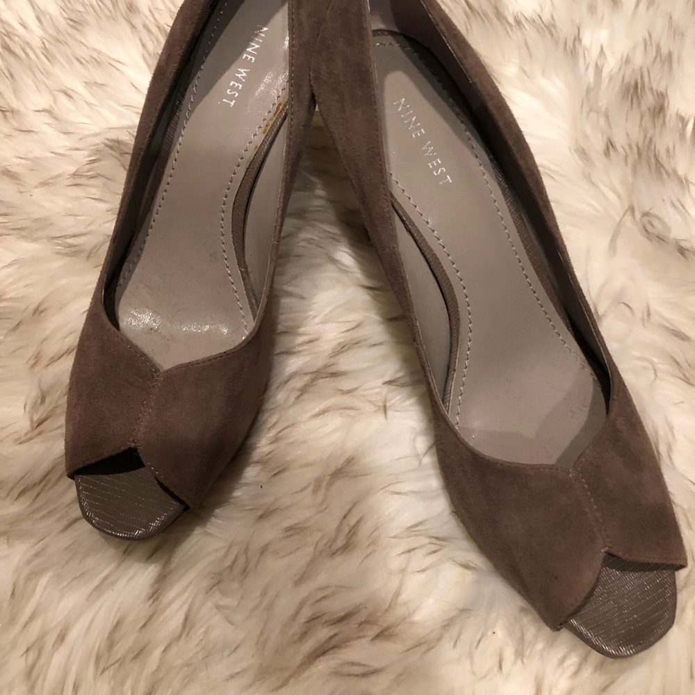 Nine West Suede open toed Pump-